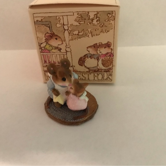 WFF “Don’t cry” M-149 RETIRED - Picture 2 of 7